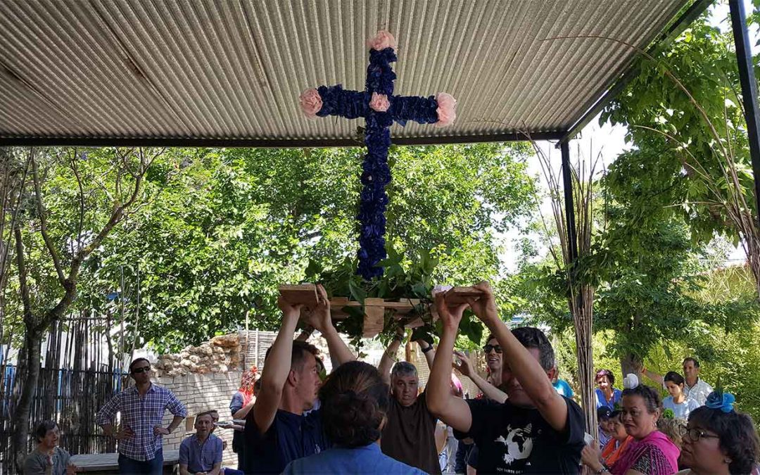 El Centro Ocupacional ‘El Cristo Roto’ celebró su tradicional Cruz de Mayo